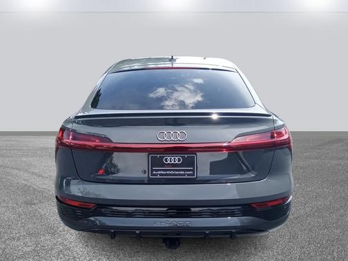 2024 Audi Q8 e-tron Premium Plus