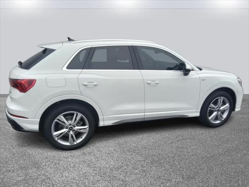 2022 Audi Q3 45 S line Premium Plus