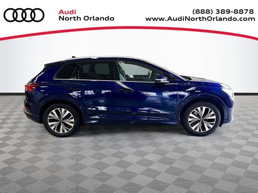 Navarra Blue Metallic 2023 Audi Q4 e-tron Premium Plus 40 RWD