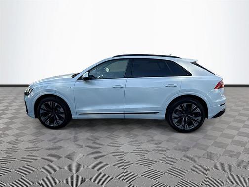 Glacier White Metallic 2026 Audi Q8 55 Premium Plus