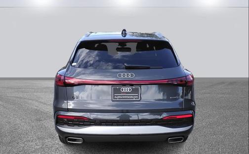 2025 Audi Q5 Premium TFSI quattro S tronic