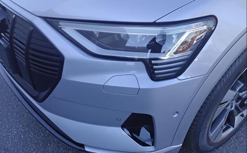 2022 Audi e-tron Premium