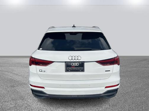 2024 Audi Q3 45 S line Premium Plus