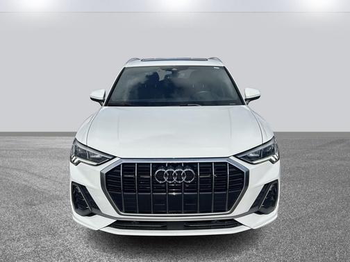 2024 Audi Q3 45 S line Premium Plus