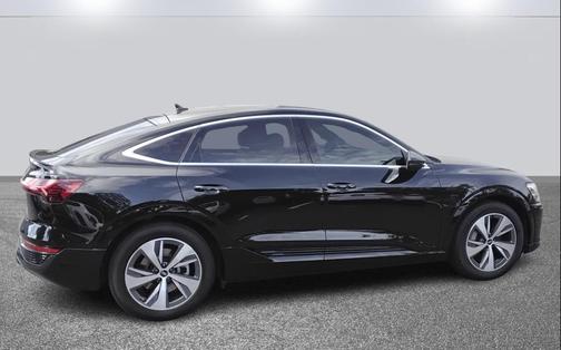 2024 Audi Q8 e-tron Premium Plus