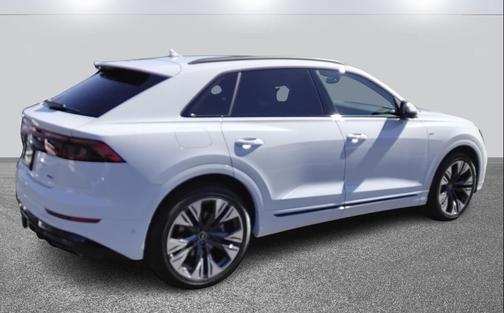 2026 Audi Q8 55 Premium Plus