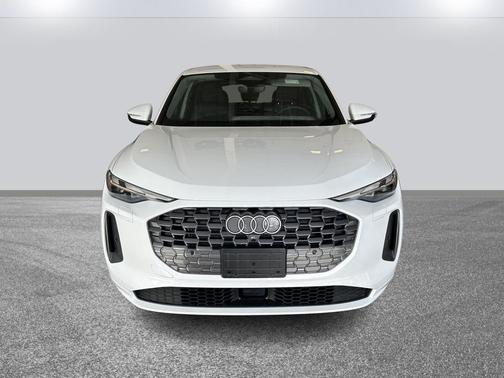 2025 Audi Q5 Premium TFSI quattro S tronic