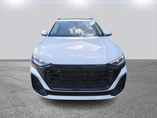 2025 Audi Q8 55 Premium Plus