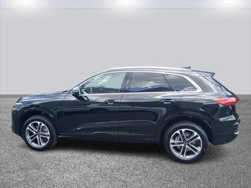 2025 Audi Q5 Premium