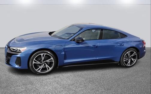 2022 Audi e-tron GT Premium Plus