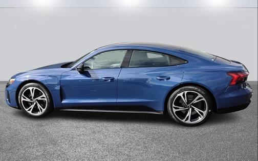 2022 Audi e-tron GT Premium Plus