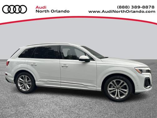 2025 Audi Q7 55 Premium Plus