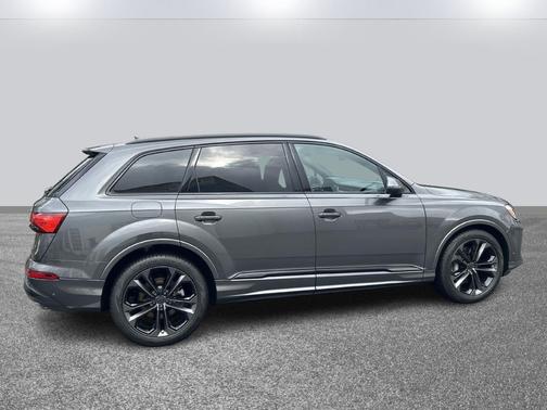2026 Audi Q7 55 Premium Plus