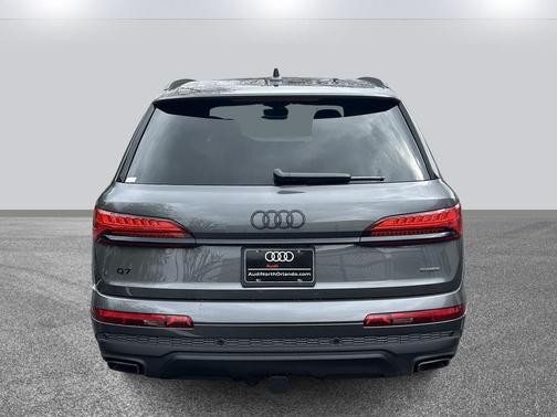 2026 Audi Q7 55 Premium Plus