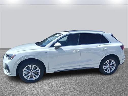 2024 Audi Q3 45 S line Premium Plus