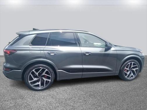 2025 Audi SQ6 e-tron Premium Plus quattro