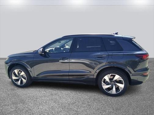2025 Audi Q6 e-tron Premium Plus quattro