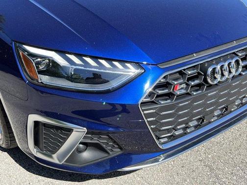 Photo 3 of 28 of 2020 Audi S4 3.0T Premium Plus