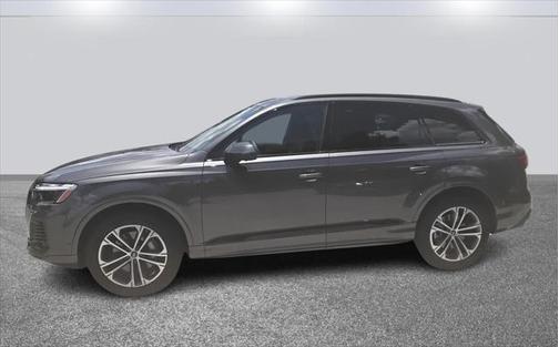 2025 Audi Q7 45 Premium Plus