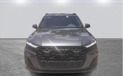 2025 Audi Q7 45 Premium Plus