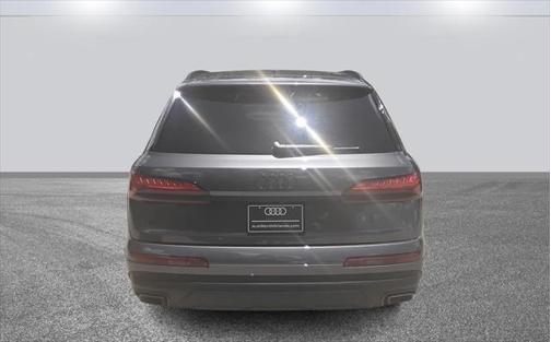 2025 Audi Q7 45 Premium Plus