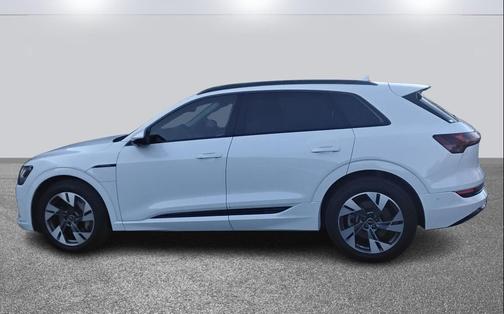 2023 Audi e-tron Premium quattro