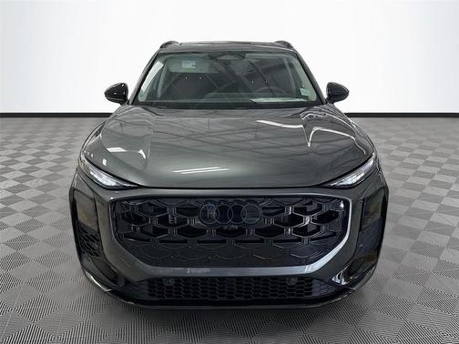 Daytona Gray Pearl Effect 2026 Audi Q3 TFSI quattro S tronic