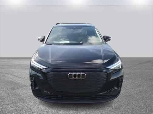 2025 Audi Q4 e-tron Premium 45 RWD