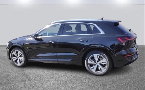 2024 Audi Q8 e-tron Premium Plus