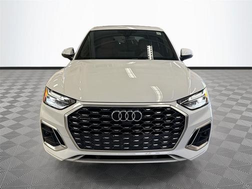 Glacier White Metallic 2025 Audi Q5 45 S line Premium Plus