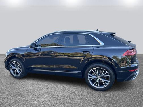 2021 Audi Q8 55 Premium Plus