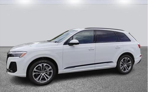 2025 Audi Q7 45 Premium Plus
