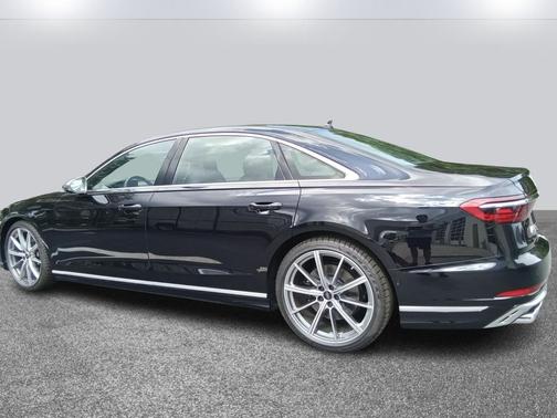 2025 Audi S8 4.0T