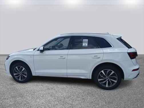2023 Audi Q5 45 S line Premium
