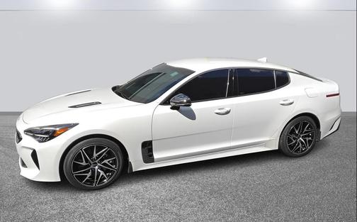 2022 Kia Stinger GT-Line