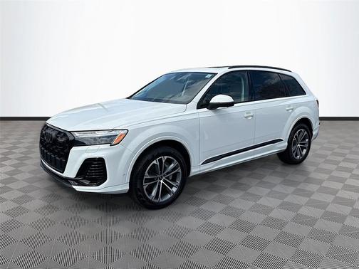 Carrara White 2025 Audi Q7 45 Premium