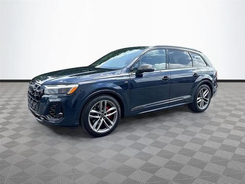 Waitomo Blue Metallic 2026 Audi Q7 55 Prestige
