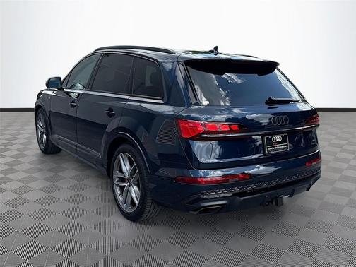 Waitomo Blue Metallic 2026 Audi Q7 55 Prestige
