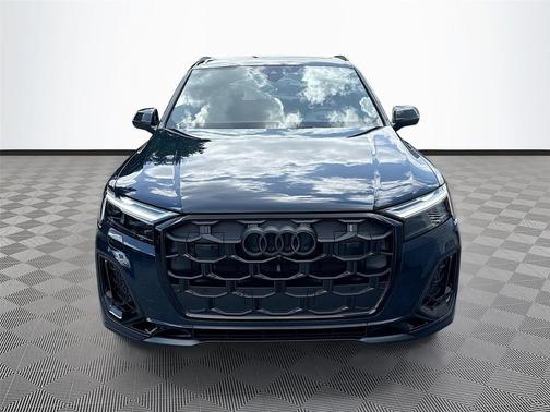 Waitomo Blue Metallic 2026 Audi Q7 55 Prestige