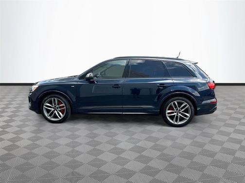 Waitomo Blue Metallic 2026 Audi Q7 55 Prestige