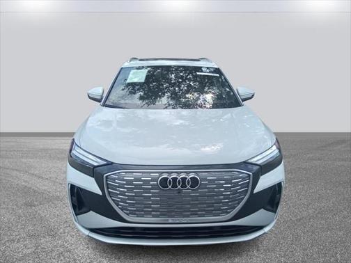 2024 Audi Q4 e-tron Premium 55 quattro