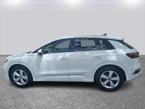 2024 Audi Q4 e-tron Premium 55 quattro