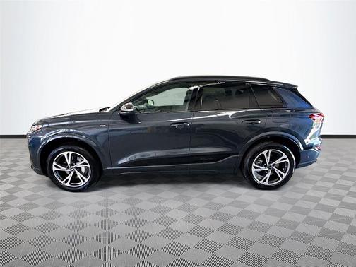 Manhattan Gray Metallic 2027 Audi Q6 e-tron Premium Plus