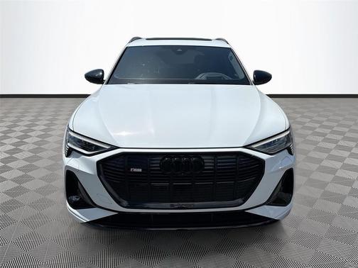 2023 Audi e-tron Premiumwe