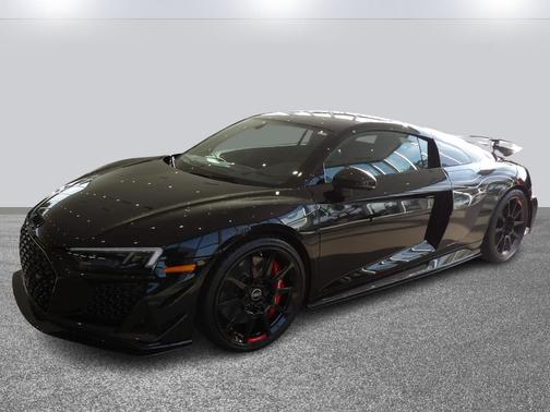 Mythos Black Metallic 2023 Audi R8 V10 GT RWD S tronic