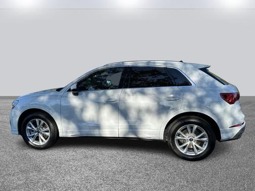 2024 Audi Q3 45 S line Premium Plus