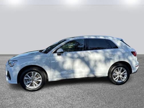 2024 Audi Q3 45 S line Premium Plus
