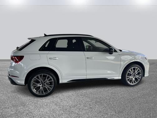 2025 Audi Q3 45 S line Premium Plus