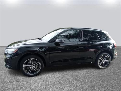 2022 Audi Q5 55 S line Prestige