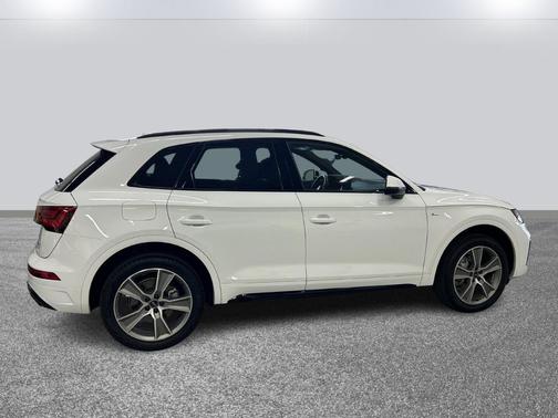 2025 Audi Q5 45 S line Premium